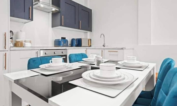 Norwich Apartment | City Centre/FREE Parking-Sleeps 5/Families/Workers