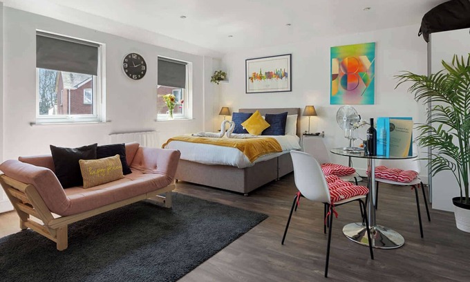 Exeter Apartment | City Centre Studio Apartments (Baxter)-Short Stays UK Ltd