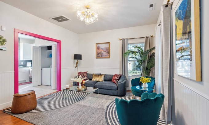 Downtown House | City Vibes Modern Hideaway Near Downtown Raleigh