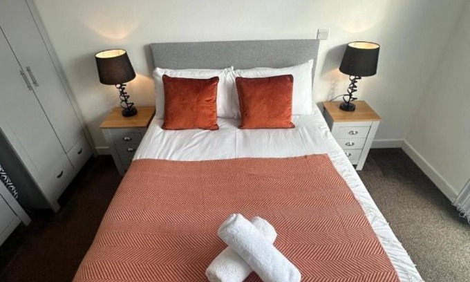 Liverpool City Centre Apartment | City View One Bedroom Apartment Liverpool City Centre
