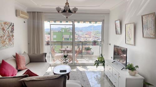 Blloku Apartment | City Views Apartment Blloku - City Center