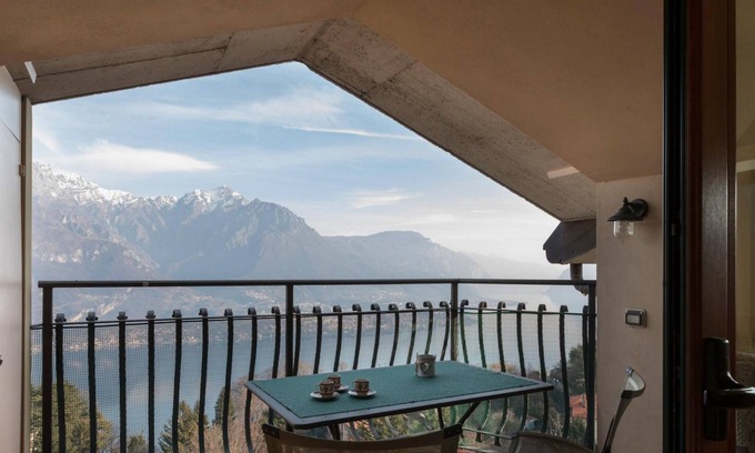 Civenna Apartment | Civenna Lake View by Wonderful Italy
