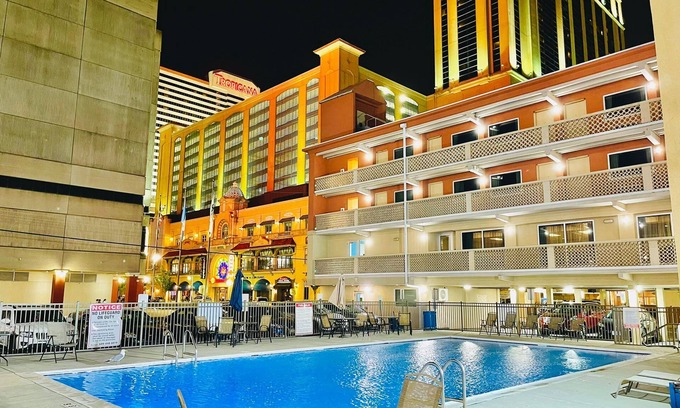 Atlantic City Hotel | Clarion Inn Atlantic City - Beach and Boardwalk