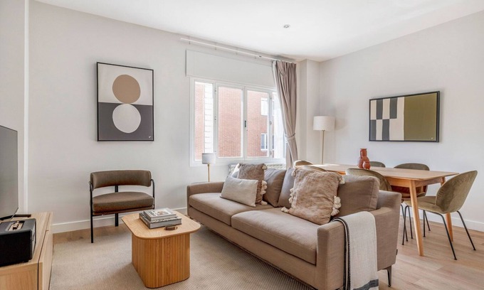 Castellana Apartment | Classic Castellana 3BR w/Doorman, nr Dining, by Blueground