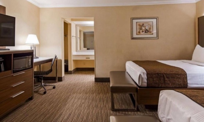 Hollywood Hotel | Classic Charm Near Hollywood Boulevard & Universal Studios LA