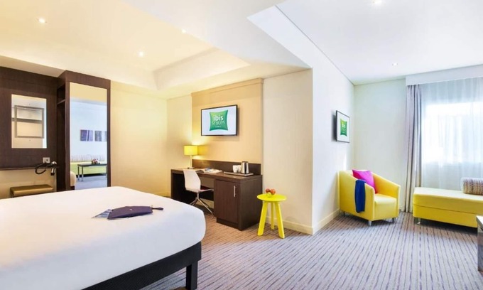 Al Majaz Apartment | Classic Family Room Near Nakheel Osais Sharjah