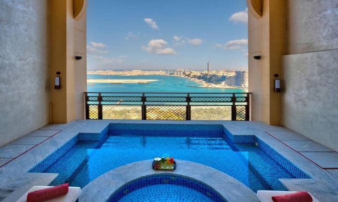 Dubai Media City House | Classic Room Near Dubai Media City Park