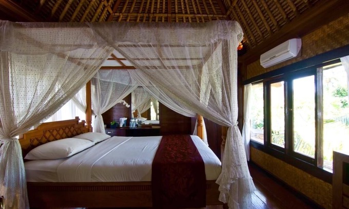 Pengosekan Apartment | Classic room villa in Ubud