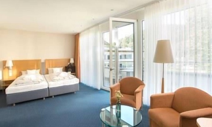 Bad Herrenalb Apartment | Classic Waldblick Zimmer mit Spa Tasche, WLAN und Balkon oder Sonnenterrasse