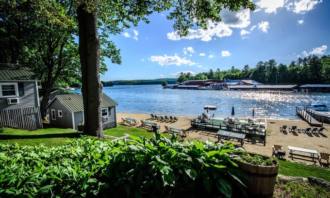 Laconia House | Classic Winnipesaukee Lake House