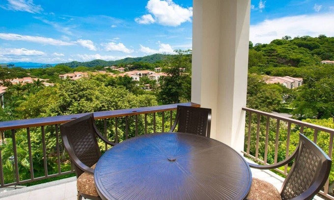 Coco Condo | Classy artsy ocean-view unit near pool at Pacifico in Coco sleeps 6