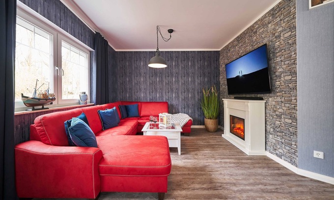 Kroeslin Apartment | Claus Clausen with Sauna and 3 Bedrooms - Freester Captains Houses *