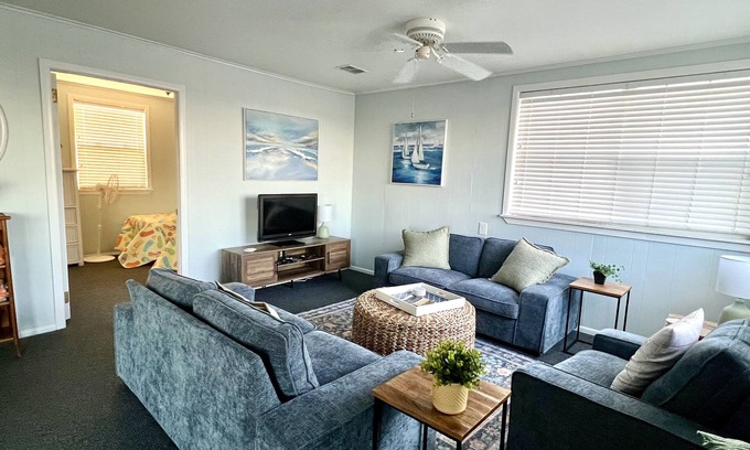 Fernandina Beach Cottage | CLEAN AND BRIGHT BEACHFRONT COTTAGE. PERFECT FOR SMALL FAMILIES!
