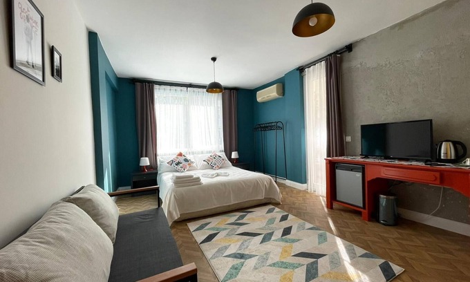 Eski Lara Apartment | CLEAN ROOM WITH BALCONY IN ANTALYA LARA