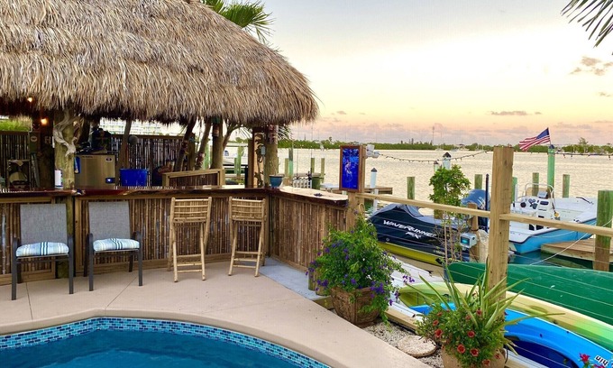 Key Colony Beach House | CLEAR water views @Tiki haven! Quick ocean access, Pool, HotTub, FUN! FREE ICE!