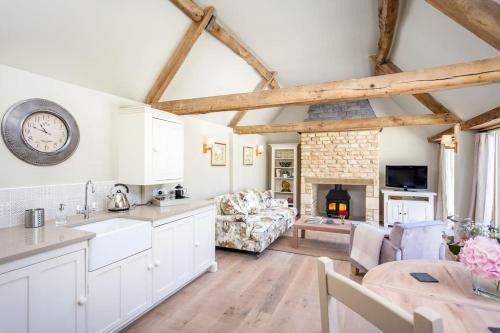 Condicote House | Clematis cottage