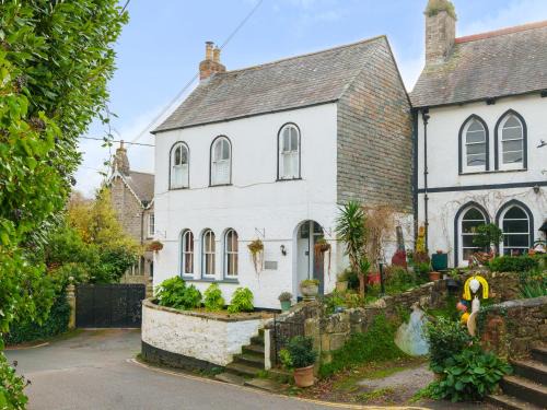 Saint Columb Major House | Clematis House