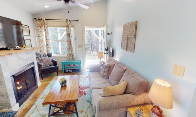 Blowing Rock House | Clementine Cottage at Doe Creek