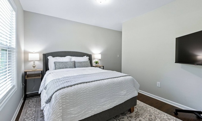 Clemson House | Clemson Weekend Rental- very close to campus, 4 Bedroom 3 Bathroom