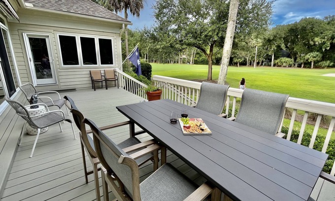 Seabrook Island House | Close to beach & club, beach gear included! 5 bed/4 renovated w/open floor plan