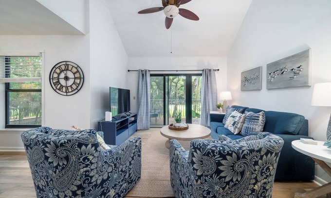 Seabrook Island House | Close to Beach! Inviting 2BR/2BA High Hammock Villa! Upper Level! Amenity Cards Available
