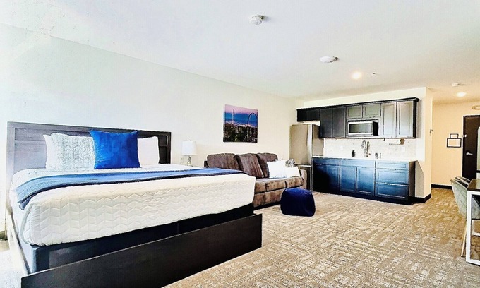 Sandusky Hotel | Close to Cedar Point Sports Force Kalahari