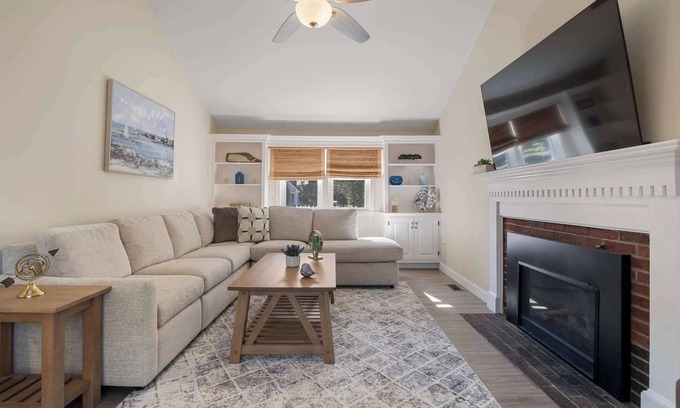 Centerville House | Close to Craigville Beach, Private Patio and Backyard!