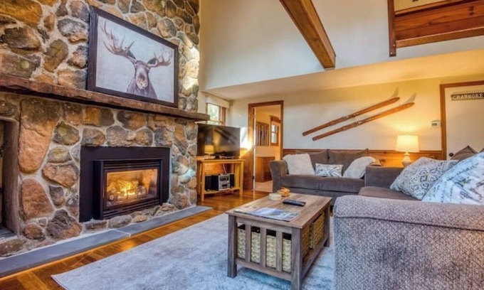 North Conway House | Close to downtown North Conway and Story Land, Game Room
