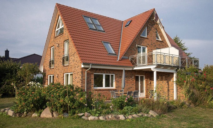 Neuendorf House | Close to the beach, chic vacation home with beautiful garden - Ferienhaus Hideaway