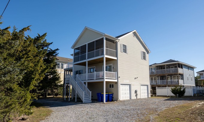Broadkill Beach House | Close to the Beach, Pet Friendly/Tesla Charger/2-3 Night Stays Off Season