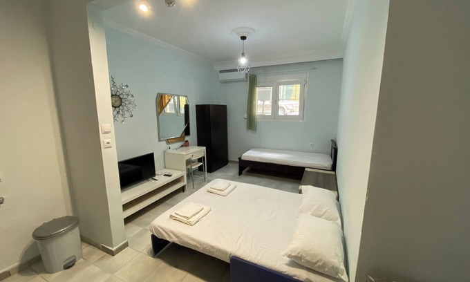 Thessaloniki House | Close to the sea and the centre of thessaloniki!