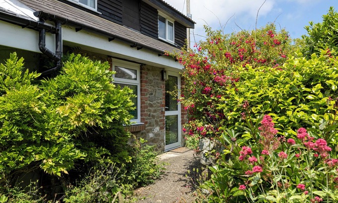Tan-y-groes Cottage | Clover at Gorslwyd - Sound Retreat