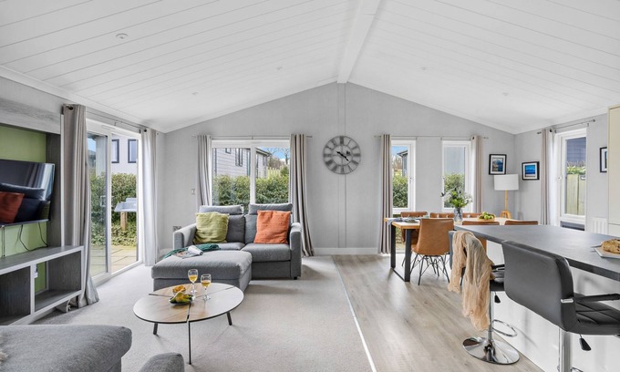 Lifton House | Clover Lodge, 32 Roadford Lake Lodges