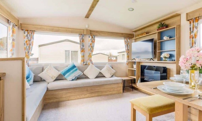 Hamworthy Apartment | Club Tropicana - Rockley Park , Activities On-site