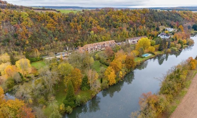 Connelles House | Club Wyndham Normandy