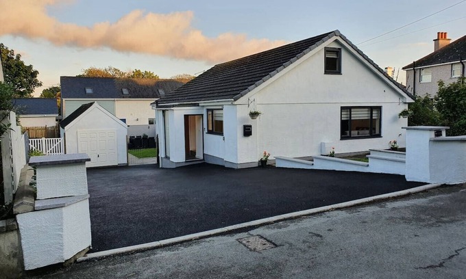 Trearddur Bay Villa | Clydfan No. 1 Trearddur Road