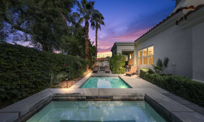 La Quinta House | COACHELLA FESTIVAL-5 min.Drive- Desert Oasis-Private Pool/Hot Tub& Gas FireTable