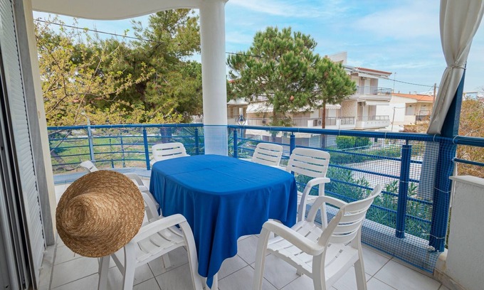 Haniotis House | Coastal Blue 1 by RentalsPro