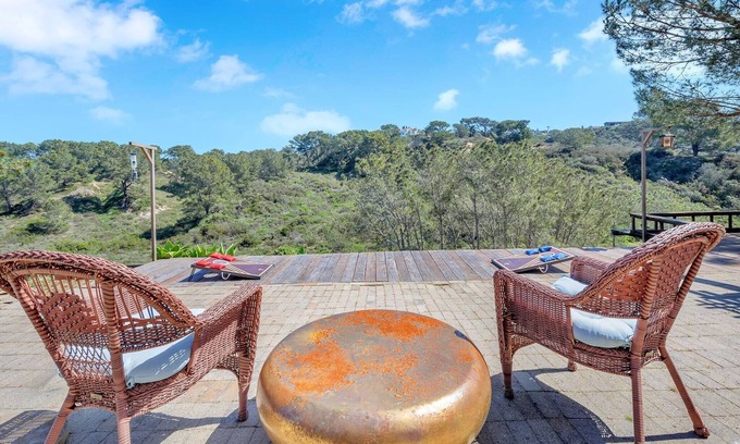Del Mar Heights House | Coastal Canyon 5BR Retreat w Spa