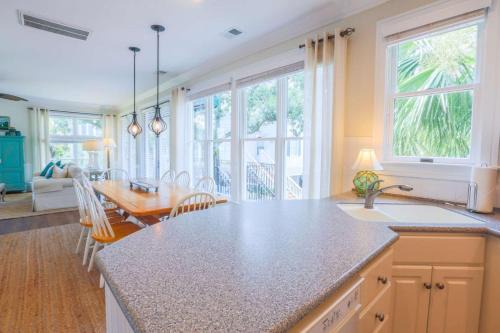 Isle of Palms House | Coastal Chic