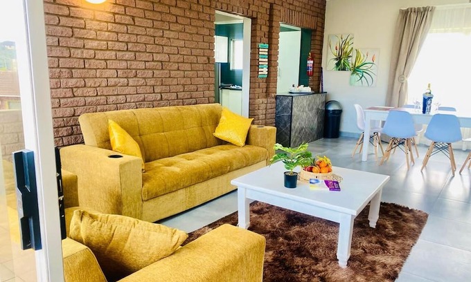 Margate Apartment | Coastal Comfor | Balcony | Pool | Sea Views