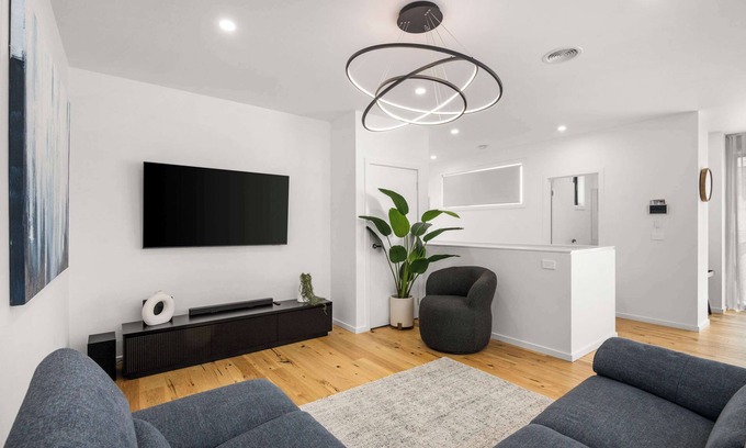 Torquay House | Coastal Elegance, Torquay