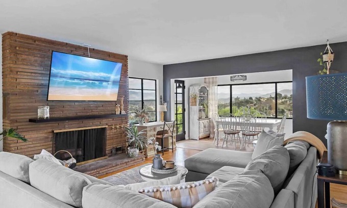 Mount Helix House | Coastal Farmhouse with Views