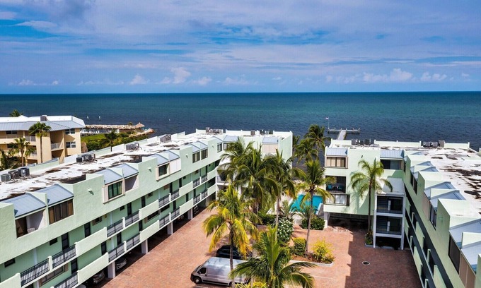 Islamorada House | Coastal Getaway at Plantation by the Sea