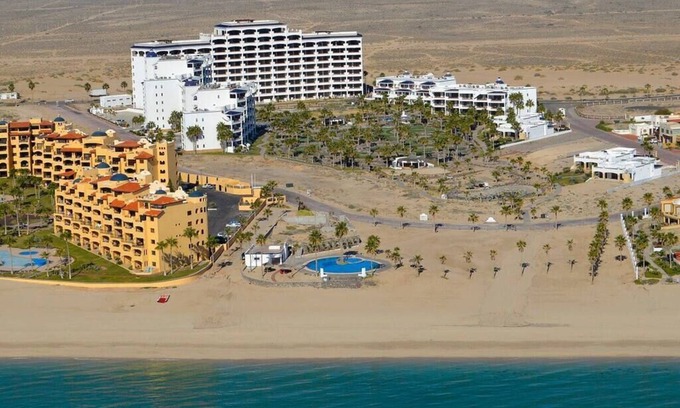 Puerto Penasco Condo | Coastal Getaway on Sandy Beach D502 Casa Blanca