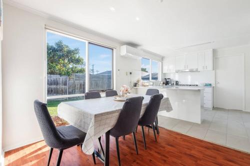 Tootgarook House | Coastal Grove - Sunlit Stay near Beach and Hot Springs