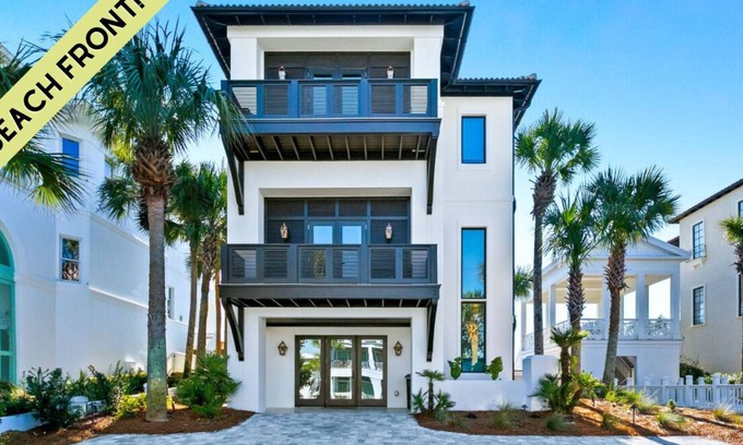 Sunnyside House | Coastal Living is an exquisite home sat directly on the beautiful beaches of Carillon.
