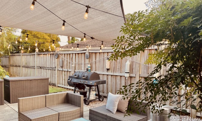 Ogden House | Coastal Retreat, 9 Min to the Beach, 12 Min to Downtown Riverwalk