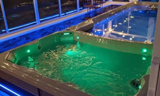 Scarborough House | Coastal Retreat - Sauna, Hot Tub & Swim Spa - Near Beaches and Downtown Portland