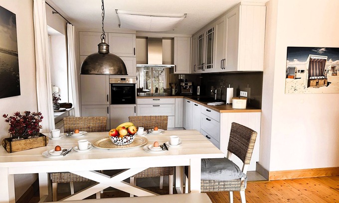 St. Peter-Ording Apartment | Coastal studio, luxury vacation apartment, in top location, close to the beach, WLAN